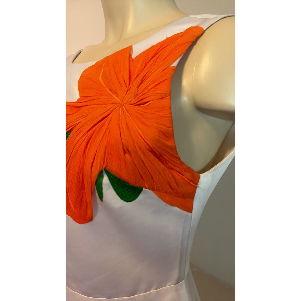 Alice + Olivia - Sleeveless dress with embossed bird and flower print - Picture 7 of 11